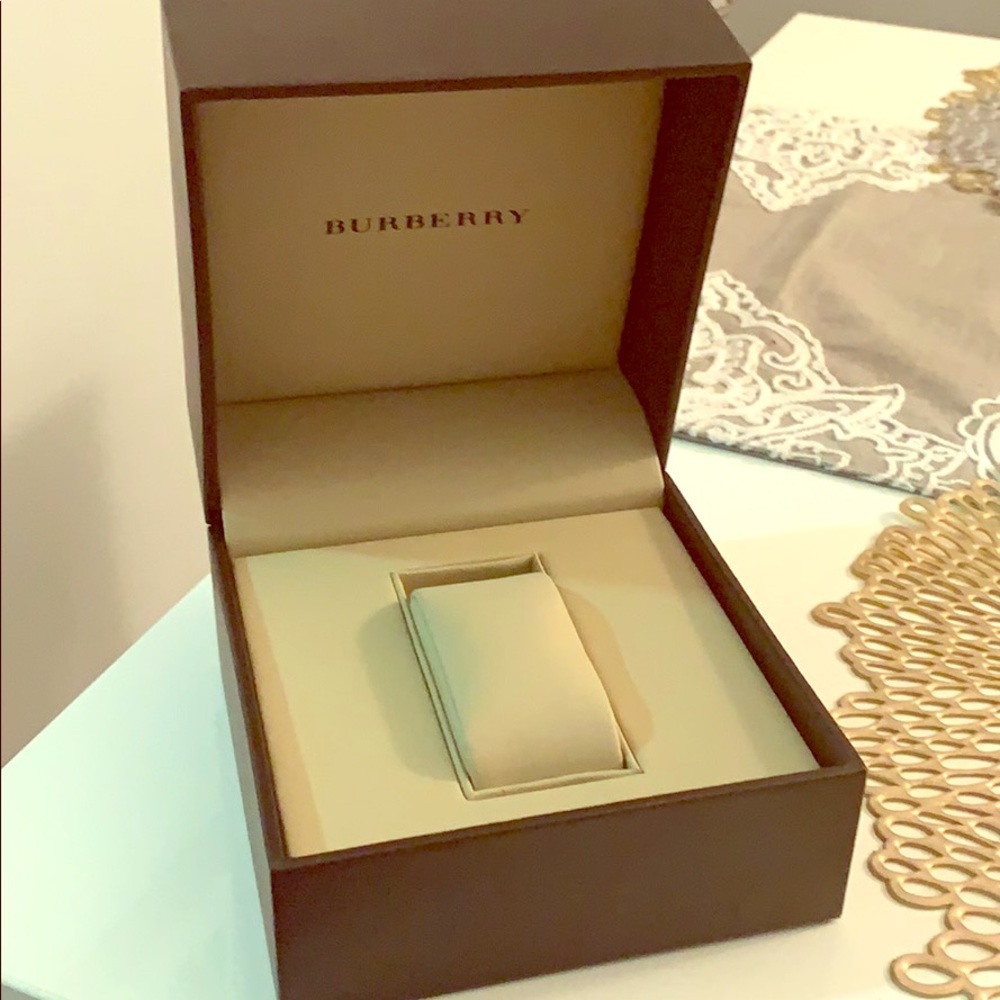 Burberry watch box